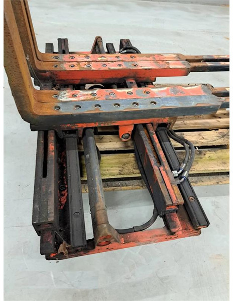 Kaup 2T429 Double Pallet Handler - Attachment for Material handling equipment: picture 4 Kaup 2T429 Double Pallet Handler - Attachment for Material handling equipment: picture 4