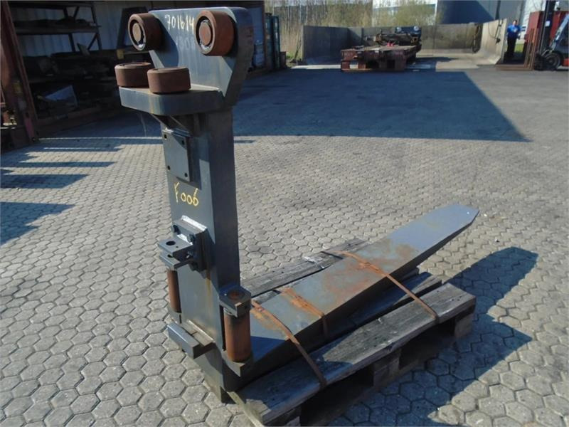 Fork Fitted with Rolls14000kg@1200mm // 2000x250x85mm - Forks for Material handling equipment: picture 2 Fork Fitted with Rolls14000kg@1200mm // 2000x250x85mm - Forks for Material handling equipment: picture 2