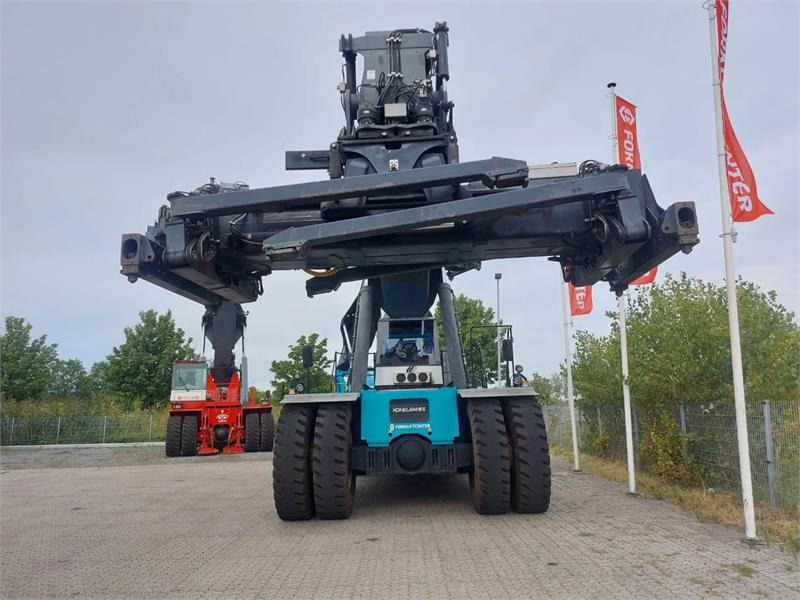 KONECRANES SMV 4531 CB5 - Reach stacker: picture 5 KONECRANES SMV 4531 CB5 - Reach stacker: picture 5