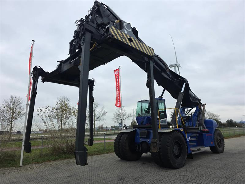 KONECRANES SMV 4531 CC5 - Reach stacker: picture 4 KONECRANES SMV 4531 CC5 - Reach stacker: picture 4