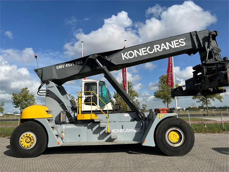 KONECRANES SMV 4531 TB5 - Reach stacker: picture 1 KONECRANES SMV 4531 TB5 - Reach stacker: picture 1