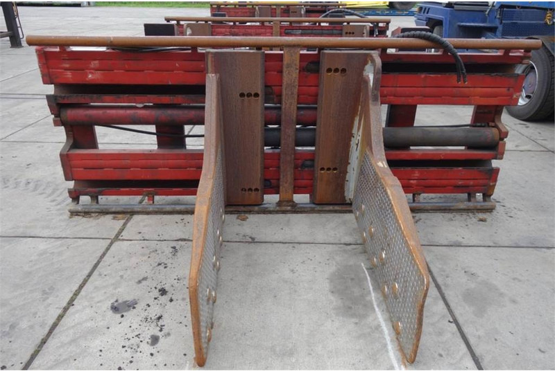 Kalmar DCG80-45ED5 - Container handler: picture 1 Kalmar DCG80-45ED5 - Container handler: picture 1