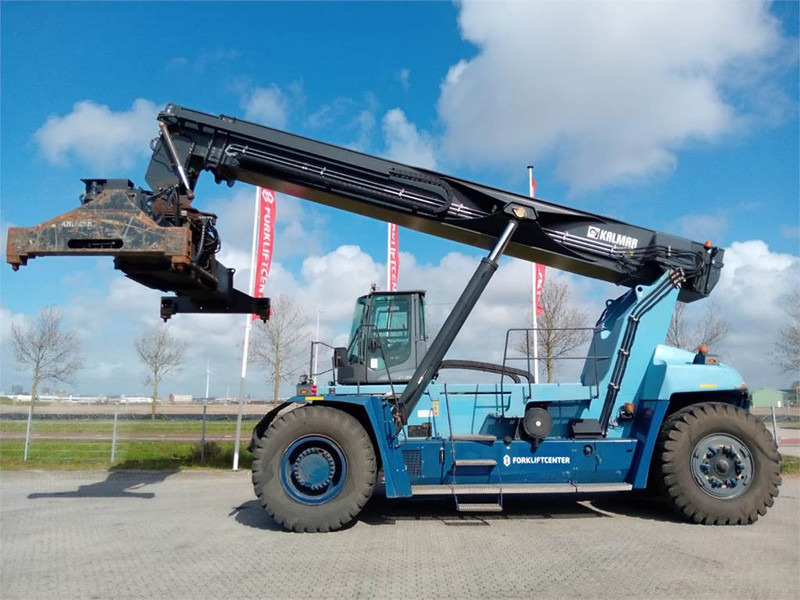 Kalmar DRG450-60S5X - Reach stacker: picture 2 Kalmar DRG450-60S5X - Reach stacker: picture 2