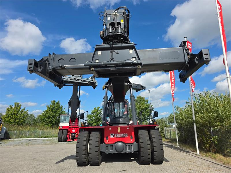 Kalmar DRG450-65S5 - Reach stacker: picture 5 Kalmar DRG450-65S5 - Reach stacker: picture 5