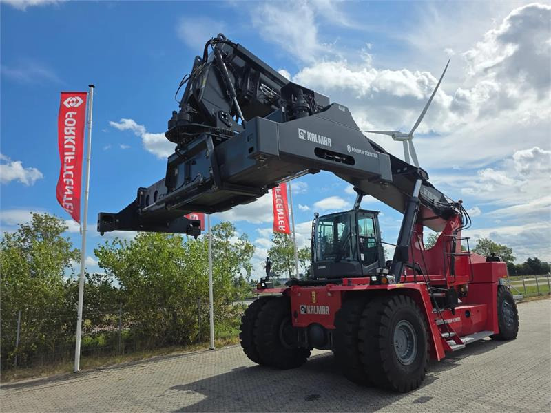 Kalmar DRG450-65S5 - Reach stacker: picture 4 Kalmar DRG450-65S5 - Reach stacker: picture 4
