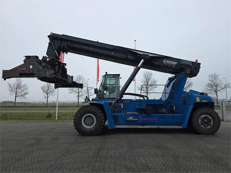 Kalmar DRG450-65S5 - Reach stacker: picture 2 Kalmar DRG450-65S5 - Reach stacker: picture 2