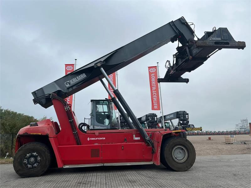 Kalmar DRG450-65S5 - Reach stacker: picture 1 Kalmar DRG450-65S5 - Reach stacker: picture 1