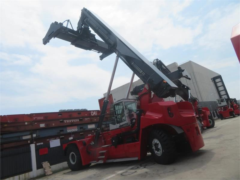 Kalmar DRU450-62S5 - Reach stacker: picture 2 Kalmar DRU450-62S5 - Reach stacker: picture 2