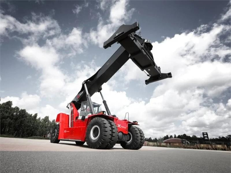 Kalmar DRU450-62S5 - Reach stacker: picture 1 Kalmar DRU450-62S5 - Reach stacker: picture 1