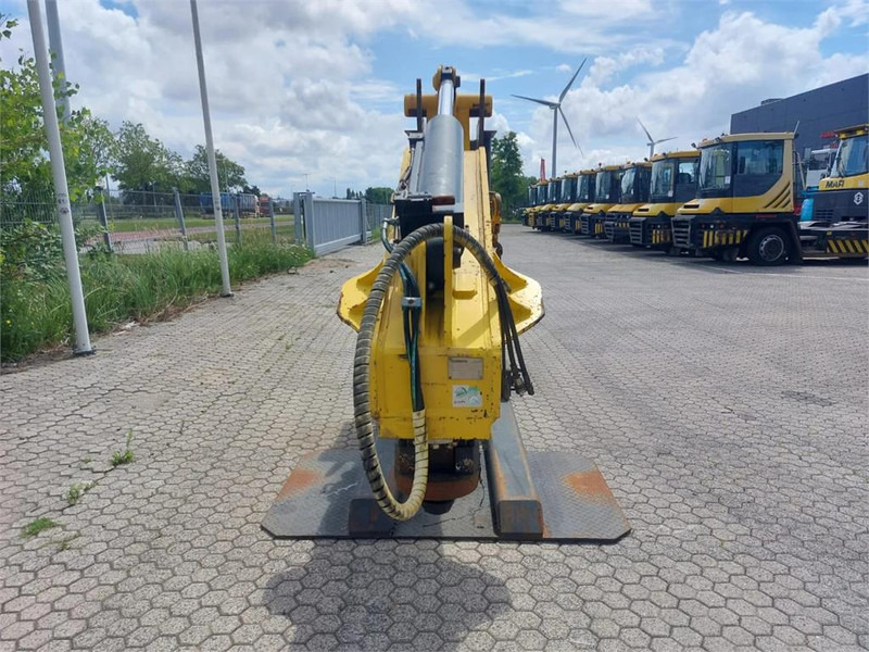 Material handling equipment CATRACOM SAN 40L SafeNeck incl parkstand: picture 8