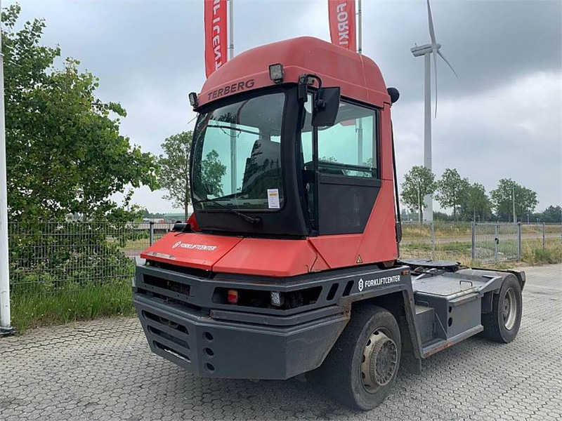Terberg RT222 4x4 - Terminal tractor: picture 1 Terberg RT222 4x4 - Terminal tractor: picture 1