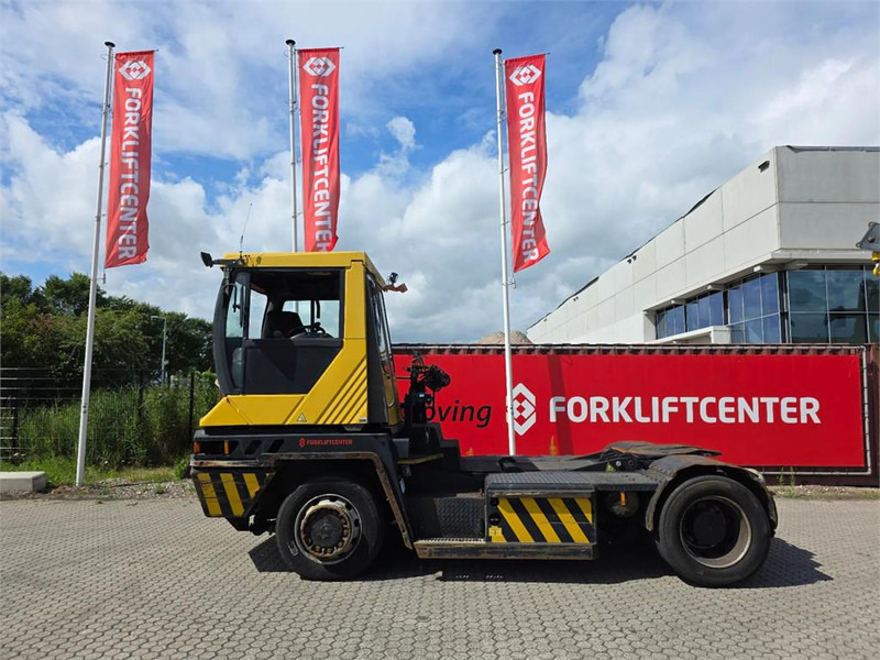 Terberg RT282 4x4 - Terminal tractor: picture 4 Terberg RT282 4x4 - Terminal tractor: picture 4