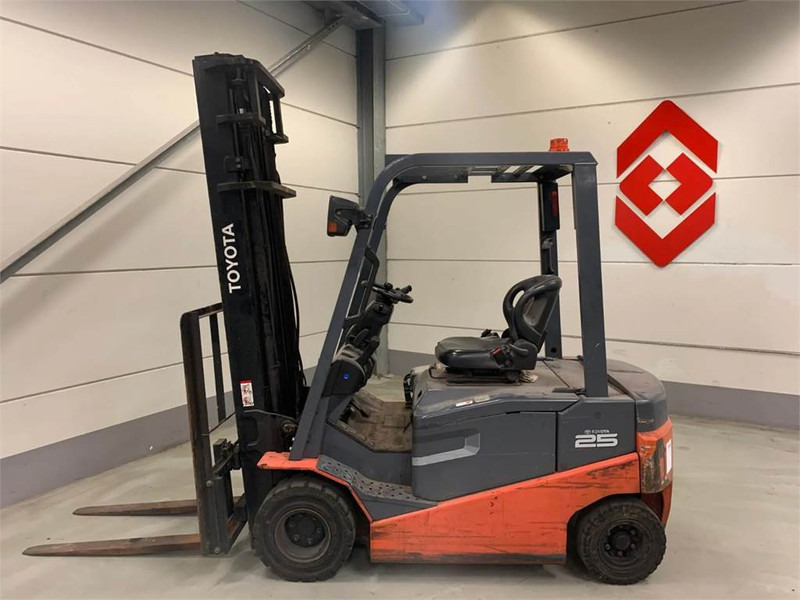 Toyota 8FBN25 - Electric forklift: picture 2 Toyota 8FBN25 - Electric forklift: picture 2