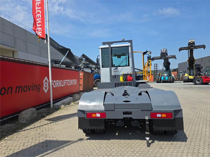 WESTWELL E-Truck S2 - Terminal tractor: picture 5 WESTWELL E-Truck S2 - Terminal tractor: picture 5