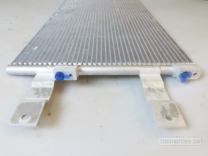 MAN 81.61920-6041 Condensor TGX 2007 - Radiator for Truck: picture 2 MAN 81.61920-6041 Condensor TGX 2007 - Radiator for Truck: picture 2