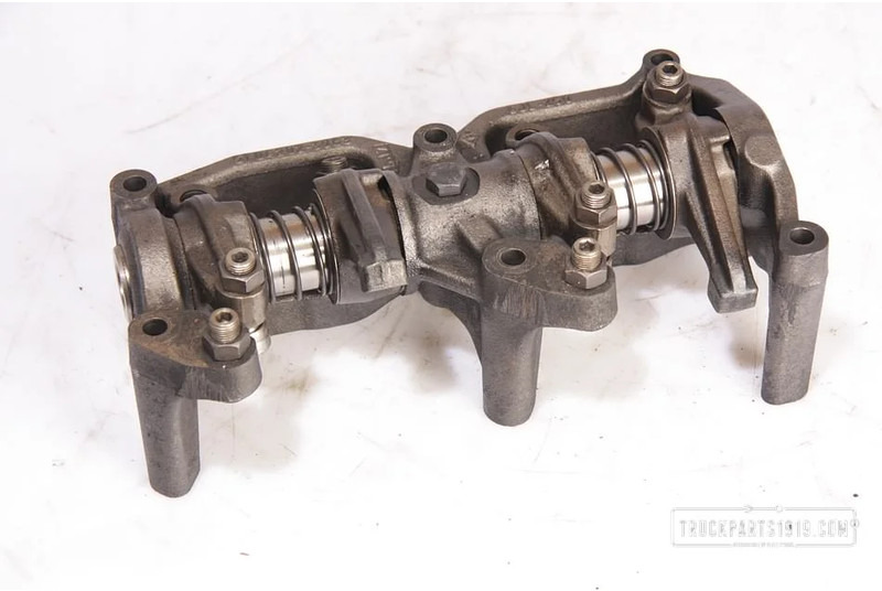 MAN Engines & Parts Tuimelaars D0836LFL54 - Cylinder head for Truck: picture 1 MAN Engines & Parts Tuimelaars D0836LFL54 - Cylinder head for Truck: picture 1