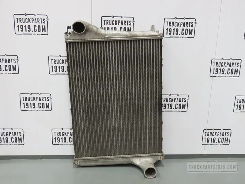 Volvo 22174108 | Interkoeler FM - Radiator for Truck: picture 1 Volvo 22174108 | Interkoeler FM - Radiator for Truck: picture 1