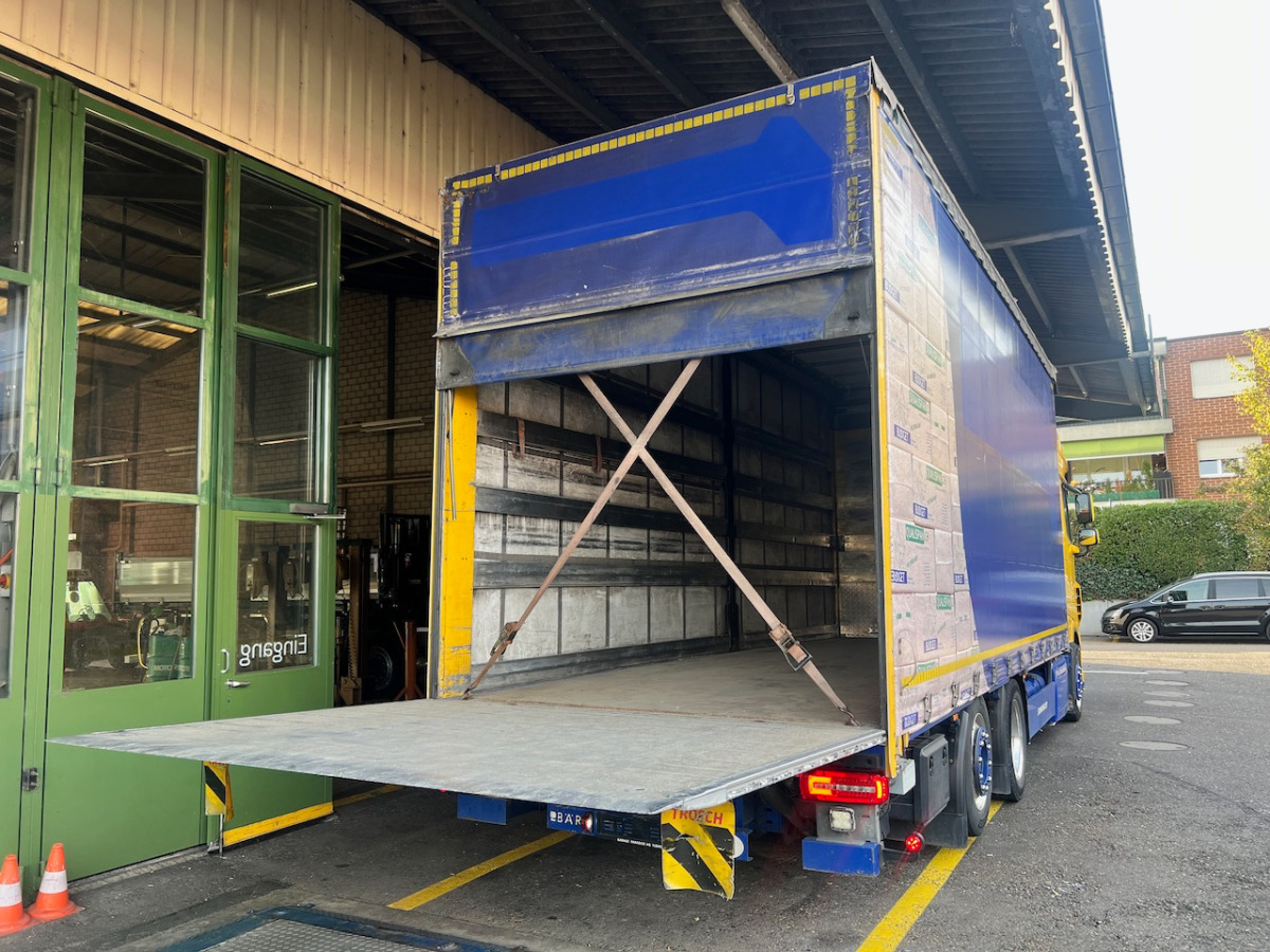 Curtain side truck DAF XF 510 Jumbo: picture 19