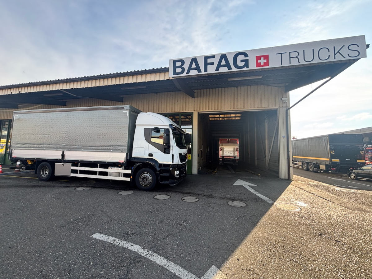 IVECO 190S40 Stralis - Curtain side truck: picture 2 IVECO 190S40 Stralis - Curtain side truck: picture 2