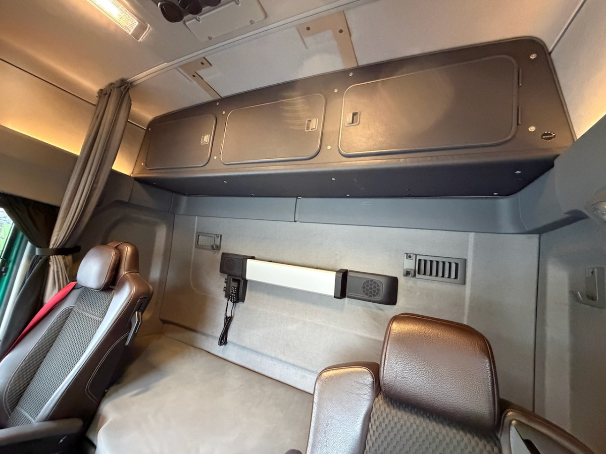 RENAULT T520 - Tractor unit: picture 5 RENAULT T520 - Tractor unit: picture 5