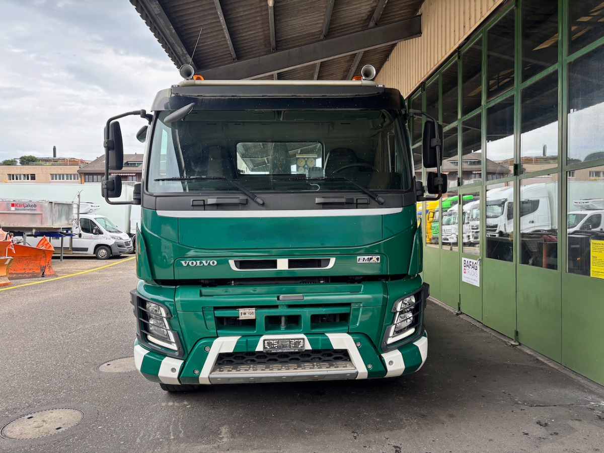 VOLVO FMX-500 8x4R - Hook lift truck: picture 3 VOLVO FMX-500 8x4R - Hook lift truck: picture 3