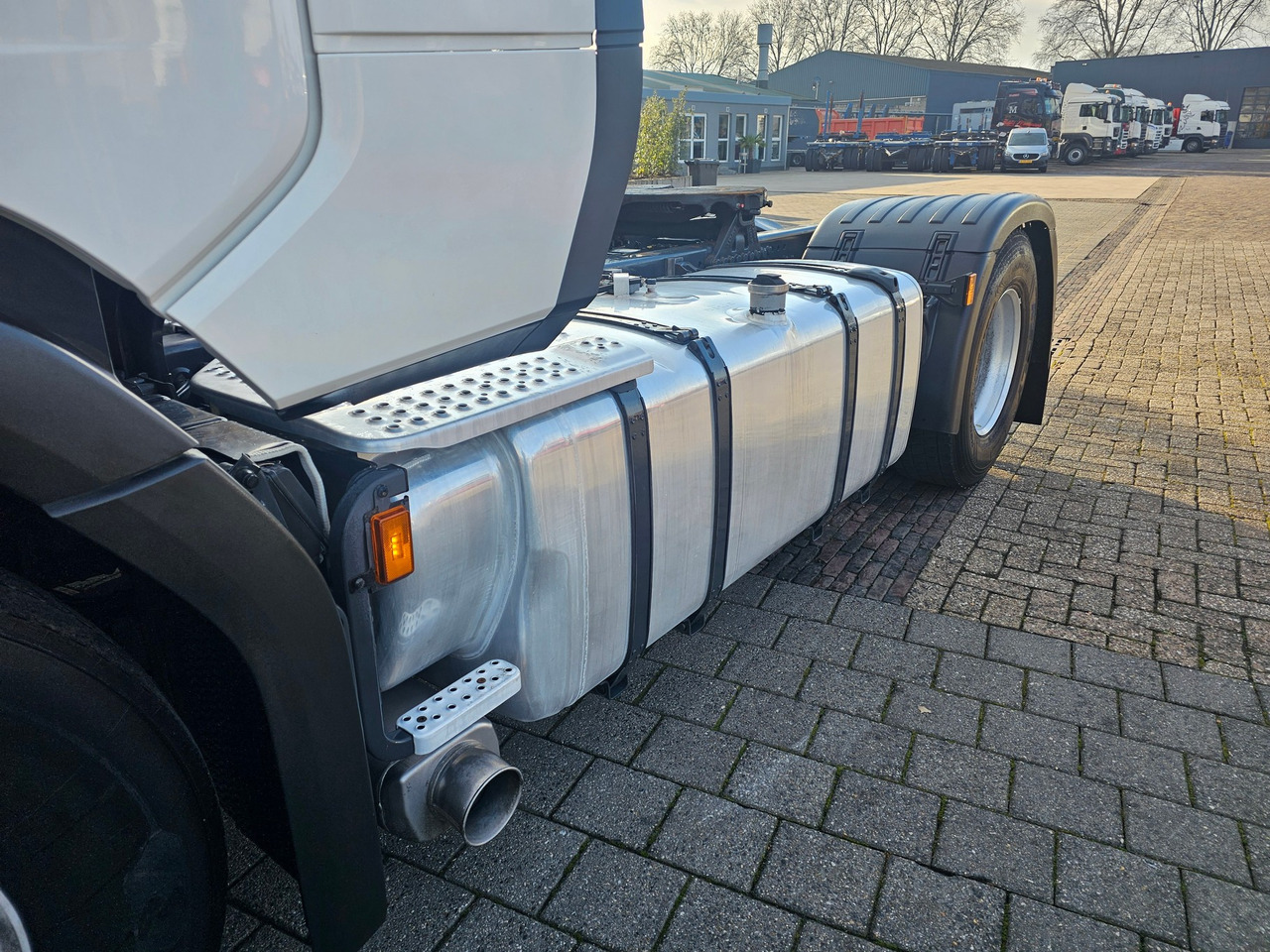 Tractor unit Scania R450 High NGS ( SCR Only ): picture 13 Tractor unit Scania R450 High NGS ( SCR Only ): picture 13