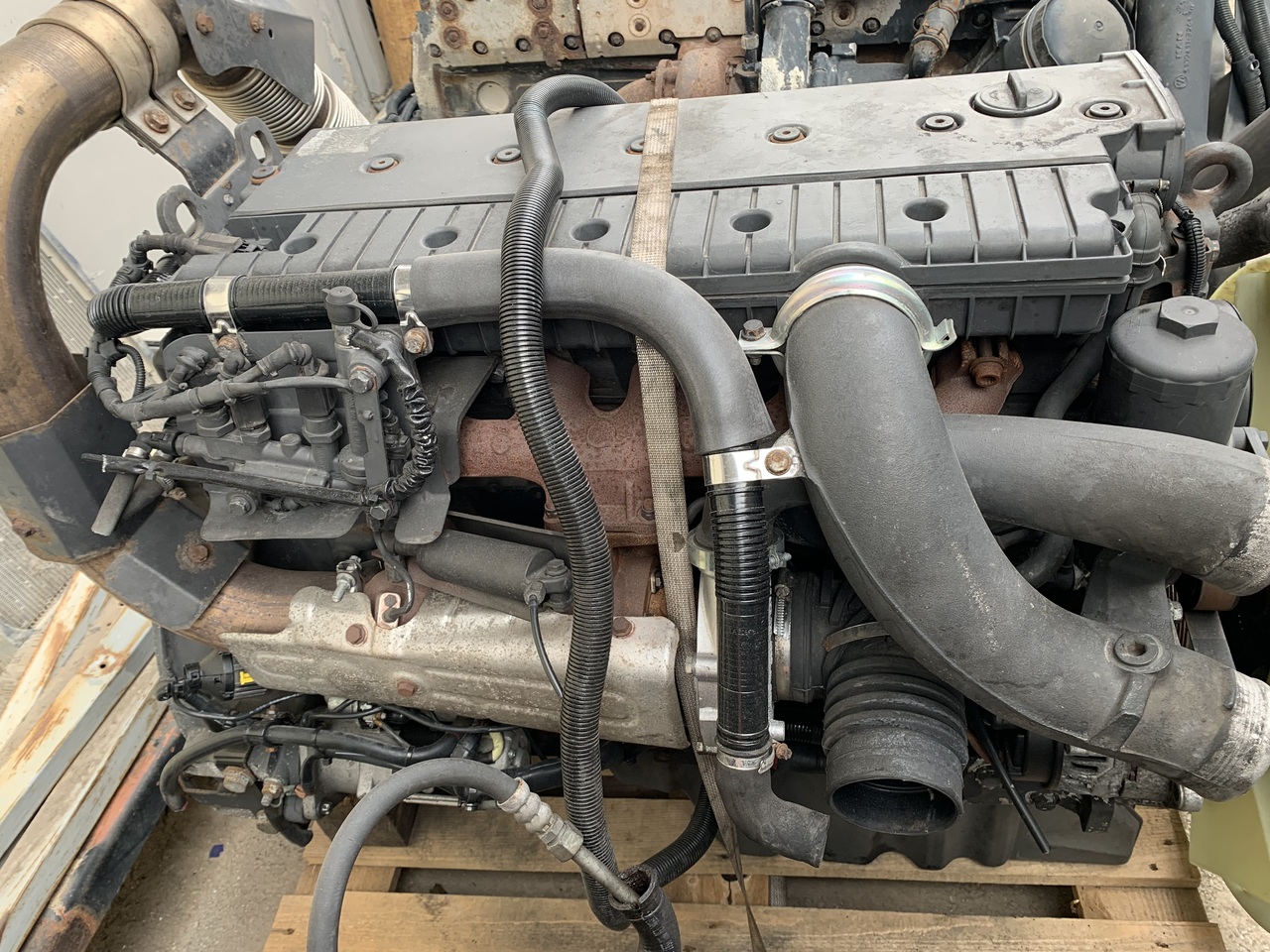 ENGINE ATEGO OM 906LA EURO 5 290PS - Engine for Truck: picture 3 ENGINE ATEGO OM 906LA EURO 5 290PS - Engine for Truck: picture 3