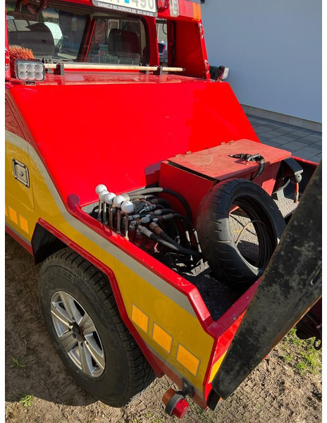 Toyota LAND CRUISER 70 P - Tow truck: picture 5 Toyota LAND CRUISER 70 P - Tow truck: picture 5
