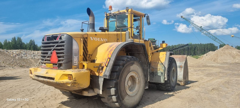 Volvo L220E - Wheel loader: picture 2 Volvo L220E - Wheel loader: picture 2
