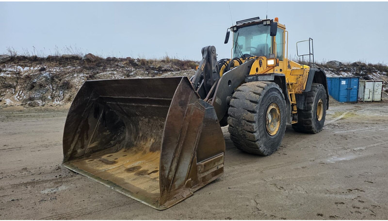 Volvo L220E - Wheel loader: picture 2 Volvo L220E - Wheel loader: picture 2