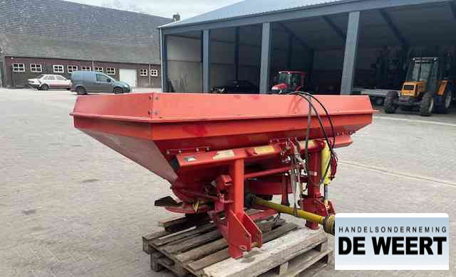Lely centerliner stooier , front aandrijving - Fertilizer spreader: picture 1 Lely centerliner stooier , front aandrijving - Fertilizer spreader: picture 1