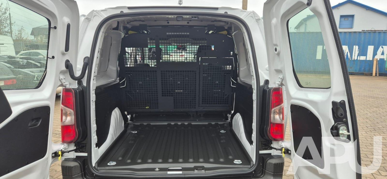 TOYOTA Proace City MC24 - Combi van: picture 2 TOYOTA Proace City MC24 - Combi van: picture 2