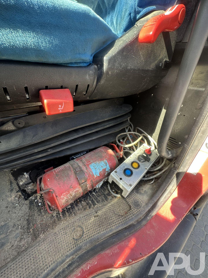 Volvo FH12 340 LAWETA leasing Volvo FH12 340 LAWETA: picture 14