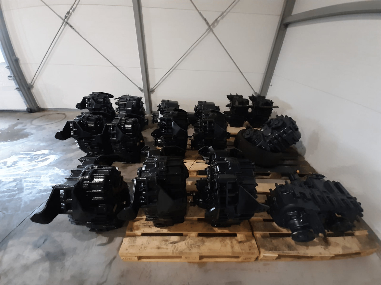 MAN 8x8 8x6 Tussenbak g172Z-L USED - Transmission for Truck: picture 2 MAN 8x8 8x6 Tussenbak g172Z-L USED - Transmission for Truck: picture 2