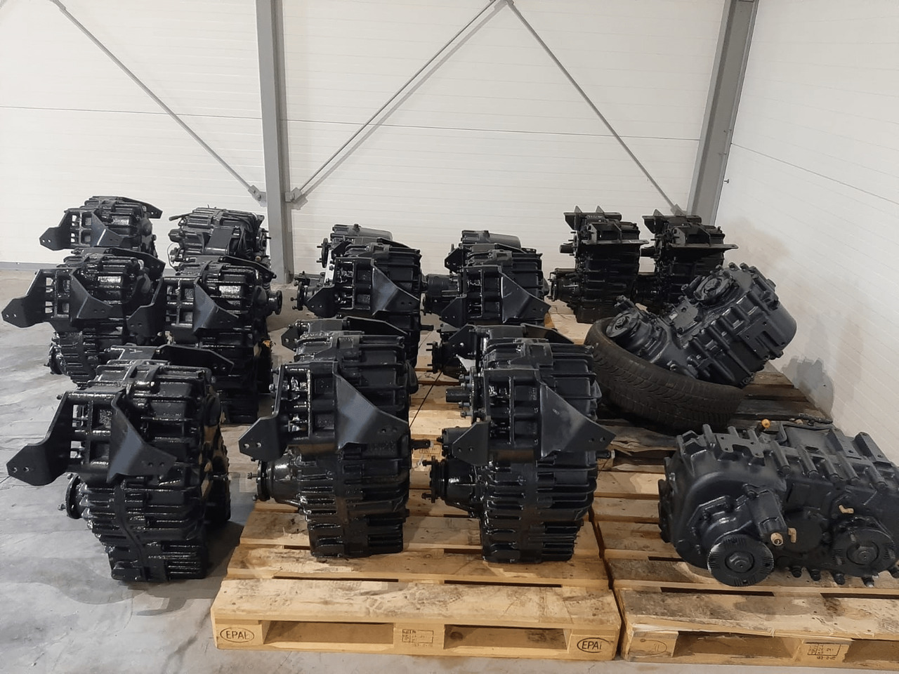 MAN 8x8 8x6 Tussenbak g172Z-L USED - Transmission for Truck: picture 3 MAN 8x8 8x6 Tussenbak g172Z-L USED - Transmission for Truck: picture 3