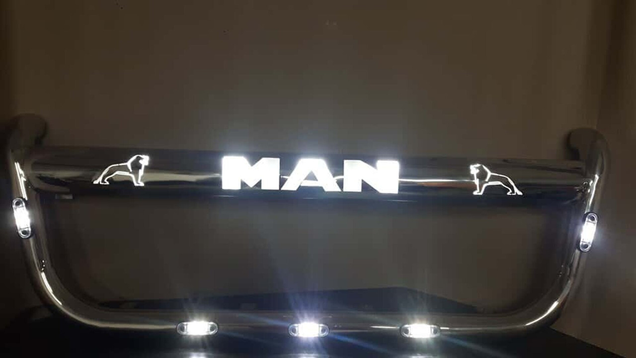 Nieuwe RVS frontbeugel voor MAN met logo en verlichting - Frame/ Chassis for Truck: picture 1 Nieuwe RVS frontbeugel voor MAN met logo en verlichting - Frame/ Chassis for Truck: picture 1