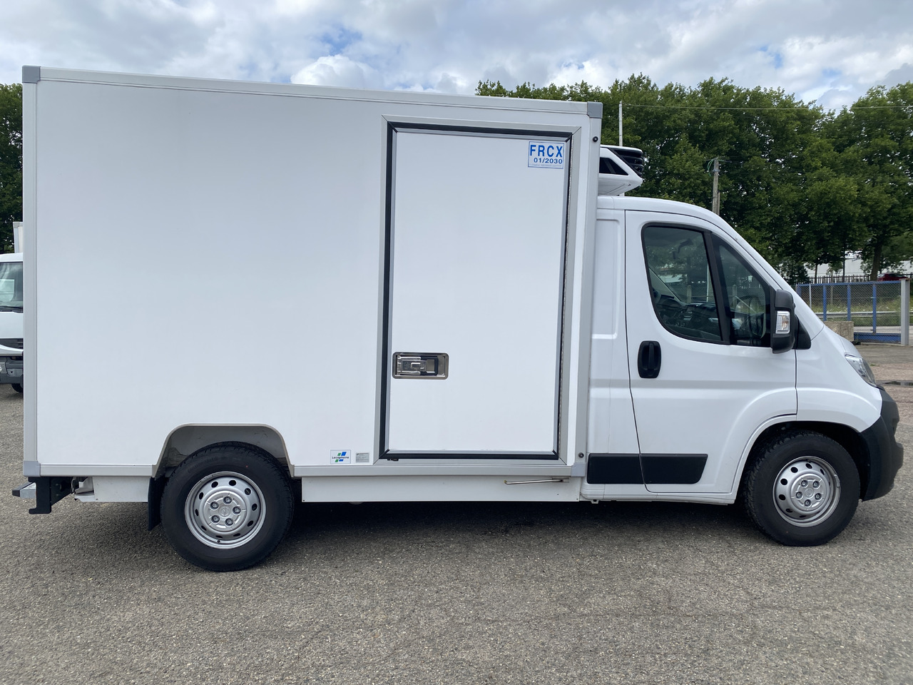 OPEL Movano Frigorifique - Refrigerated delivery van: picture 2 OPEL Movano Frigorifique - Refrigerated delivery van: picture 2