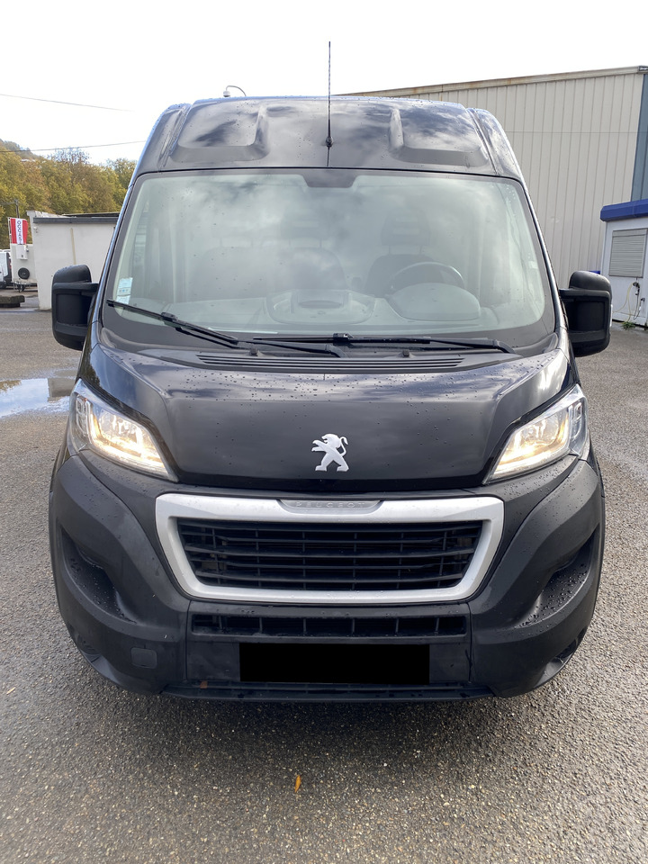 PEUGEOT Boxer Fourgon - Small van: picture 2 PEUGEOT Boxer Fourgon - Small van: picture 2