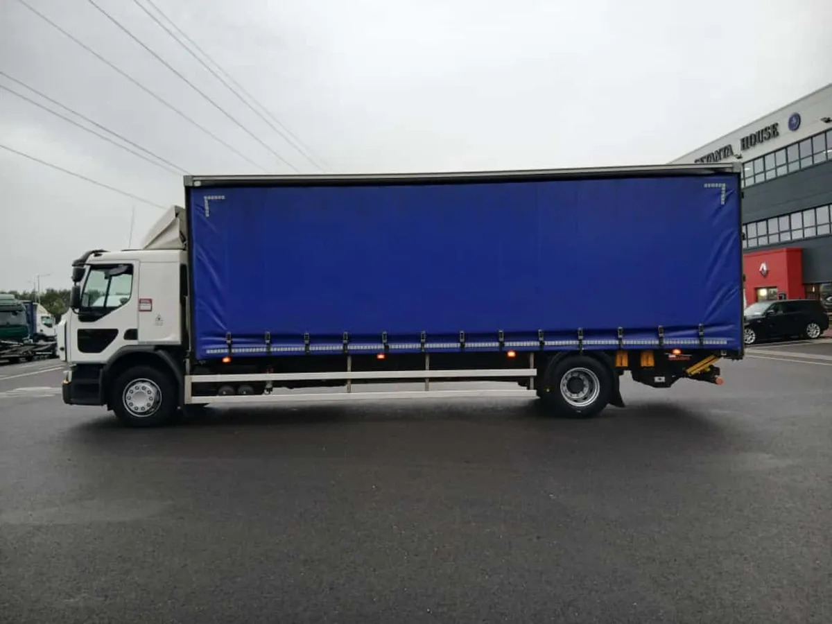2020 Renault D18 Wide Curtainsider - Curtain side truck: picture 4 2020 Renault D18 Wide Curtainsider - Curtain side truck: picture 4
