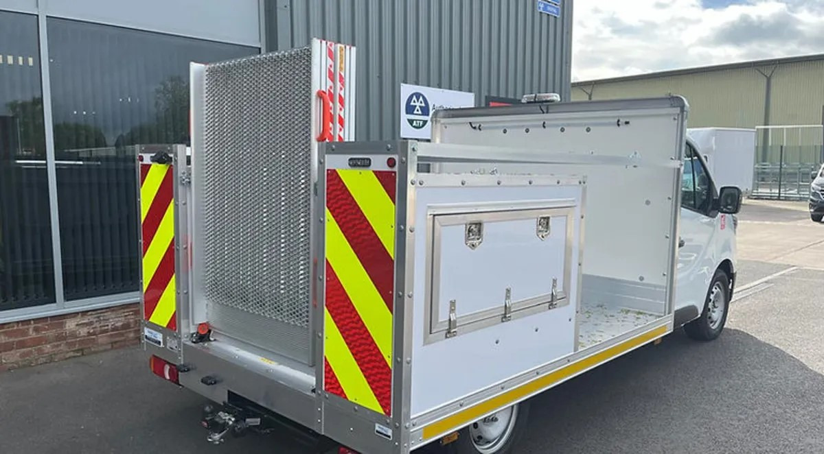 2024 Renault Trafic with Traffic Management Spec body - Commercial vehicle: picture 4 2024 Renault Trafic with Traffic Management Spec body - Commercial vehicle: picture 4
