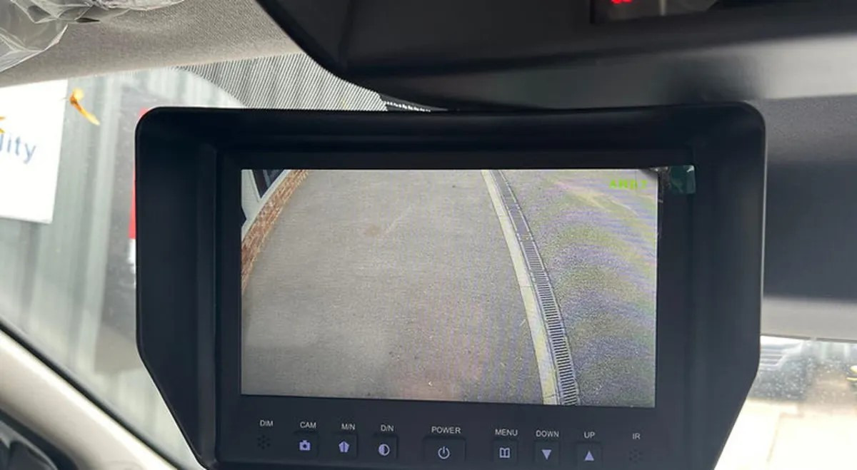 2024 Renault Trafic with Traffic Management Spec body - Commercial vehicle: picture 5 2024 Renault Trafic with Traffic Management Spec body - Commercial vehicle: picture 5