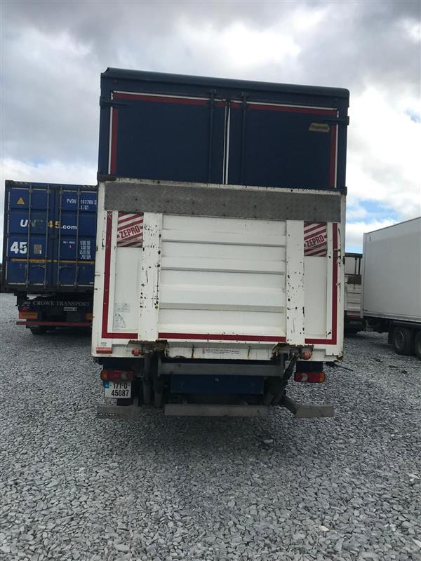 Fitzgeralds RENAULT 2017 D 18 High 4×2 250 Curtainsider - Curtain side truck: picture 2 Fitzgeralds RENAULT 2017 D 18 High 4×2 250 Curtainsider - Curtain side truck: picture 2