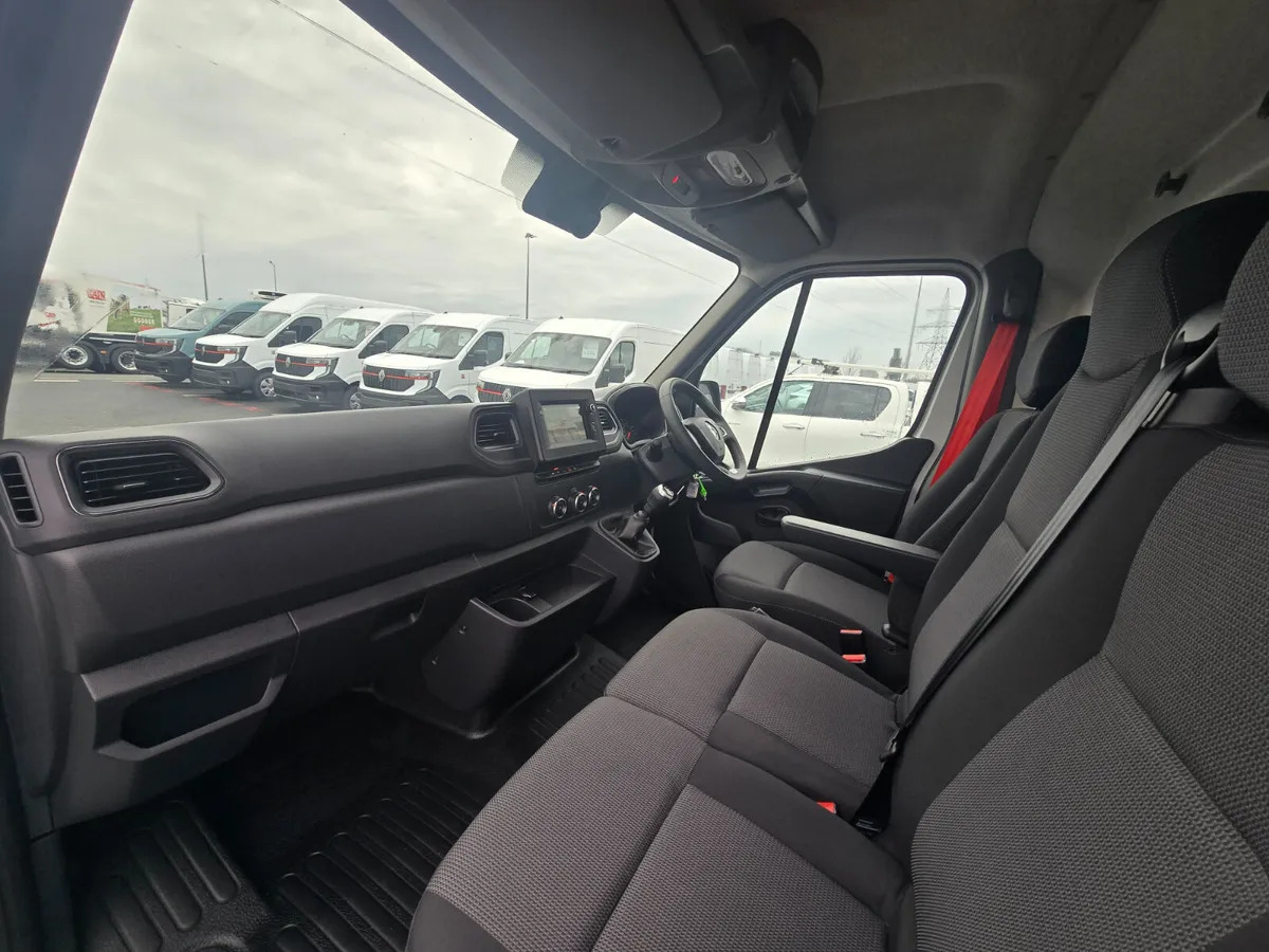 New Renault Master L4H2 RWD - Panel van: picture 3 New Renault Master L4H2 RWD - Panel van: picture 3