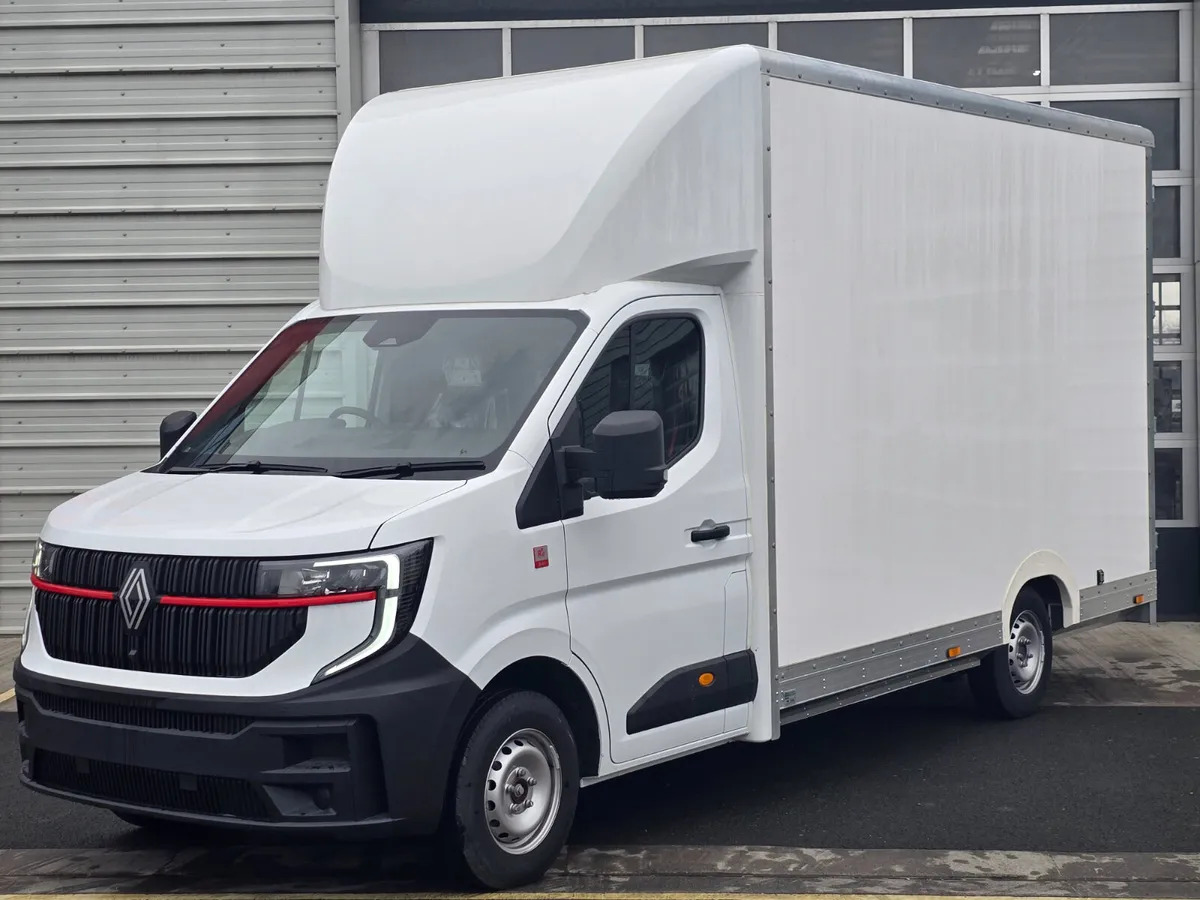 New Renault Master Platform Cab 4.3 x 2.5 - Closed box van: picture 2 New Renault Master Platform Cab 4.3 x 2.5 - Closed box van: picture 2