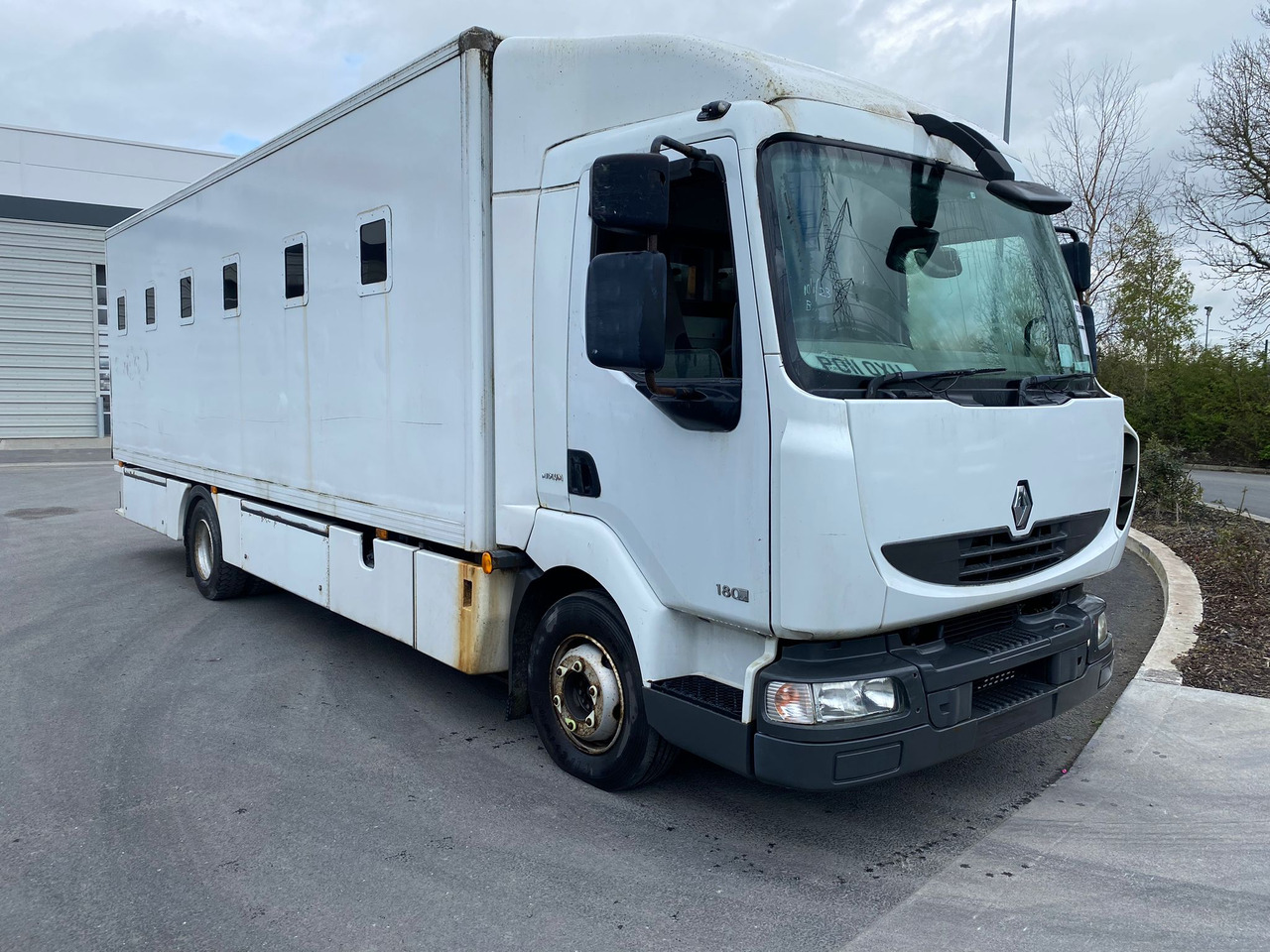 2011 Renault Midlum 180.18 Prison Truck - Truck: picture 1 2011 Renault Midlum 180.18 Prison Truck - Truck: picture 1