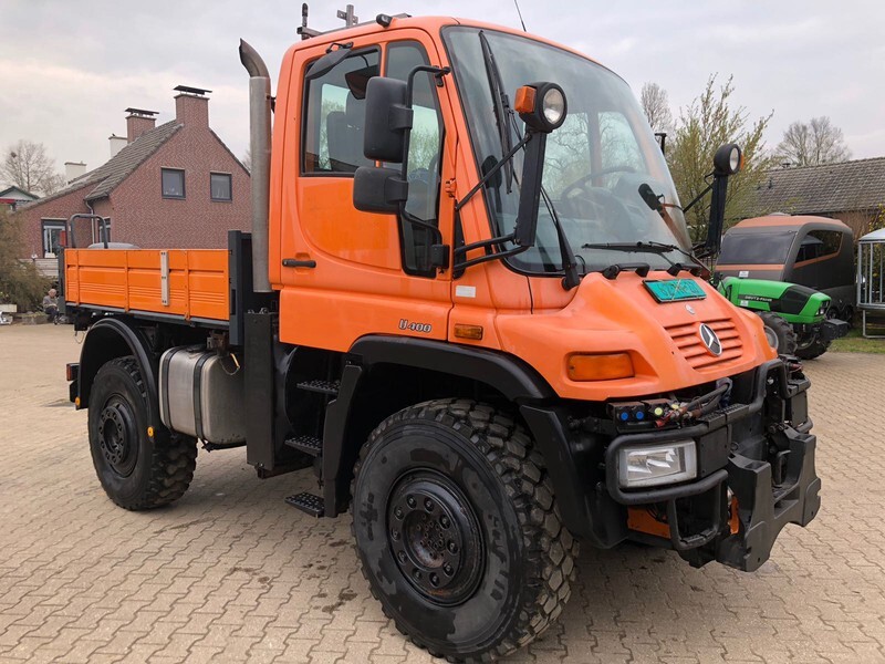 Dropside/ Flatbed truck, Municipal/ Special vehicle Mercedes-Benz Unimog U400: picture 12 Dropside/ Flatbed truck, Municipal/ Special vehicle Mercedes-Benz Unimog U400: picture 12