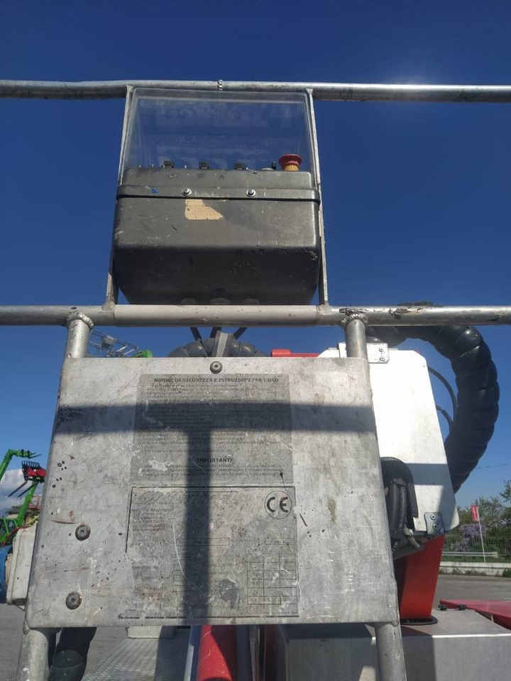 Multitel MX 250 - Truck mounted aerial platform: picture 4 Multitel MX 250 - Truck mounted aerial platform: picture 4