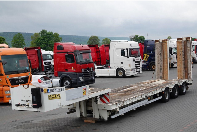 ACTM NACZEPA LAWETA / NISKOPODWOZIOWE / NAJAZDY HYDRAULICZNE / 13,6 M - Low loader semi-trailer: picture 1 ACTM NACZEPA LAWETA / NISKOPODWOZIOWE / NAJAZDY HYDRAULICZNE / 13,6 M - Low loader semi-trailer: picture 1