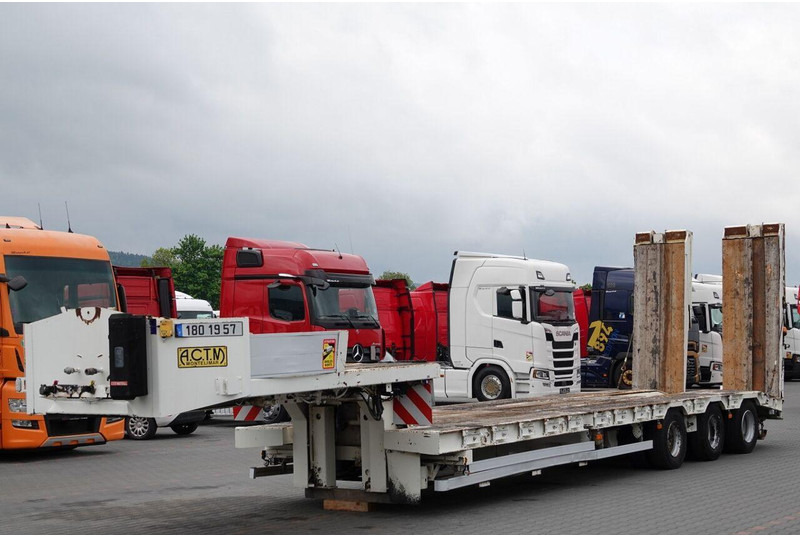 ACTM NACZEPA LAWETA / NISKOPODWOZIOWE / NAJAZDY HYDRAULICZNE / 13,6 M - Low loader semi-trailer: picture 2 ACTM NACZEPA LAWETA / NISKOPODWOZIOWE / NAJAZDY HYDRAULICZNE / 13,6 M - Low loader semi-trailer: picture 2