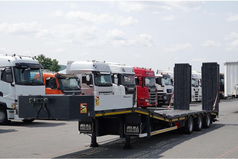 AMC Castera NACZEPA LAWETA / NISKOPODWOZIOWA / 13,3 M / PODEST HYDRAULICZNY - Low loader semi-trailer: picture 1 AMC Castera NACZEPA LAWETA / NISKOPODWOZIOWA / 13,3 M / PODEST HYDRAULICZNY - Low loader semi-trailer: picture 1